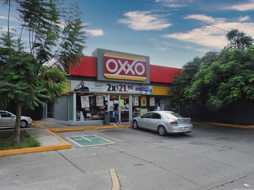 Imagen 1 de 10 de Esquina Comercial Aaa Rentada A Oxxo