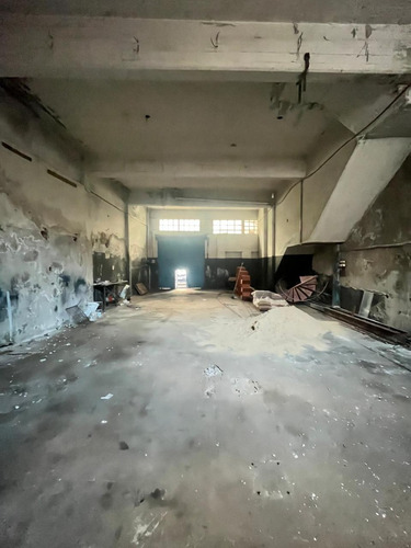 Alquila Galpon De 140m2 Cubiertos Sobre Pedernera