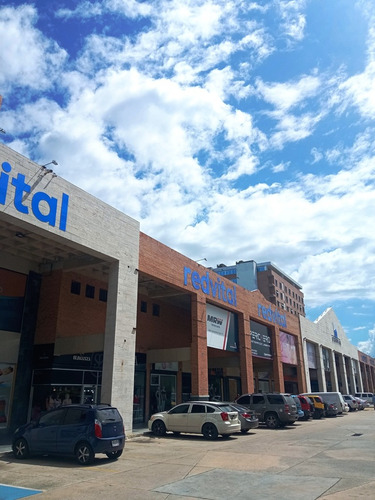 Local En Venta O Alquiler, En El Centro Comercial Cristal, Ubicado En Naguanagua. L50