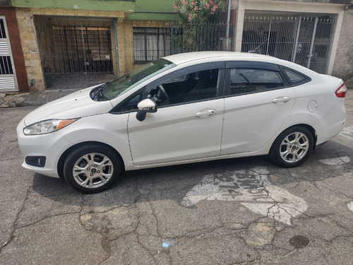 Imagem 10 de 14 de New Fiesta Sedan 1.6 Automático
