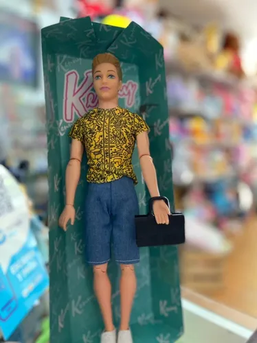 Muñeco sales tipo ken