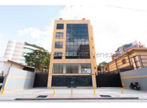  #22-22542  Exclusivo Edificio En  Las Mercedes