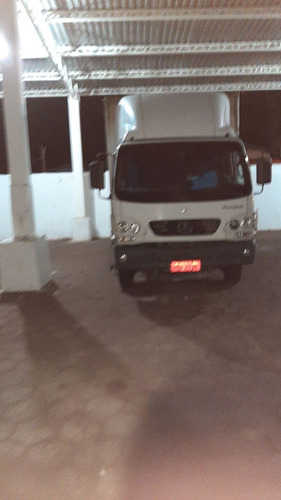 Mercedes-benz Aclelo 915