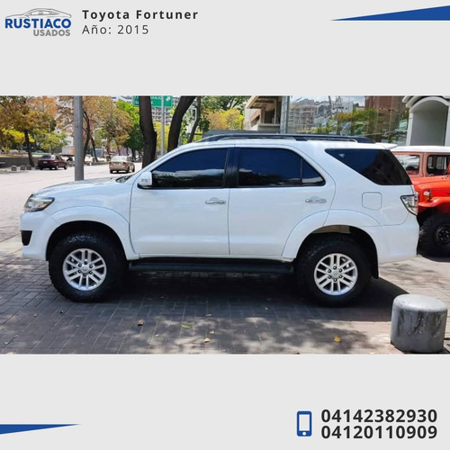 Imagen 3 de 10 de Toyota Fortuner Nacional