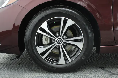 Nissan Sentra 2.0 Advance Mt