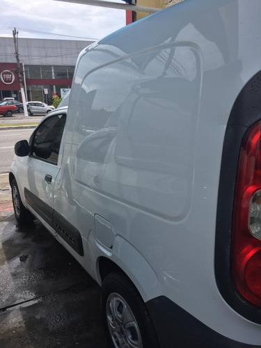 Imagem 2 de 10 de Fiorino 2015 Com Direção Hidraulica