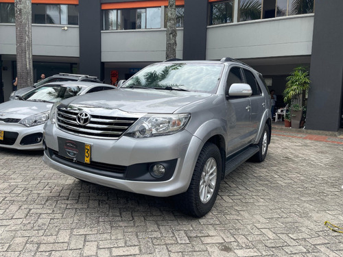 Toyota Fortuner 2.7 4x4 Gasolina