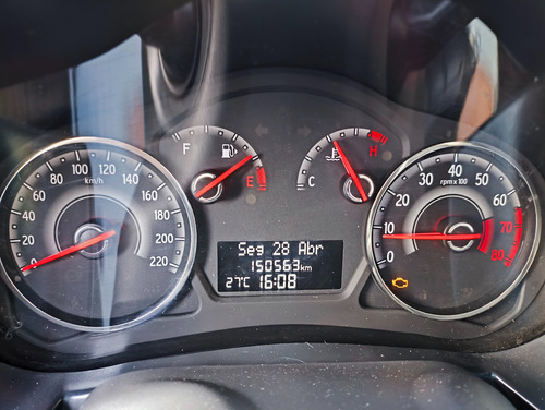 Fiat Grand Siena 1.6 16v Essence Flex 4p