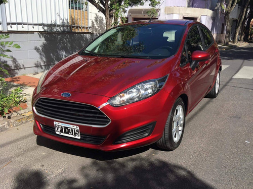 Ford Fiesta 1.6 Kinetic Design - Acepto Permutas
