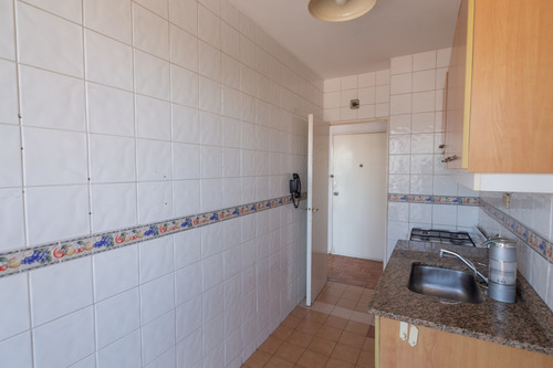Departamento En Arenales 1500