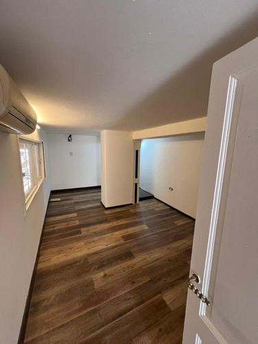 Venta Casa Departamento De Pasillo De Dos Dormitorios Rosario Centro