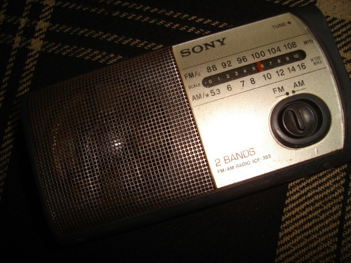 Radio Sony Mod. Icf-303 2 Bandas Am-fm Funcionandosin Envios
