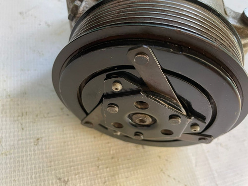 Compresor Aire A De Renault Megane Motor 2.0 2005 (Usado)