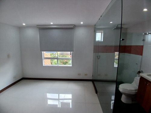Apartamento En Arriendo Ubicado En Medellín Sector Laureles - Lorena (27263).