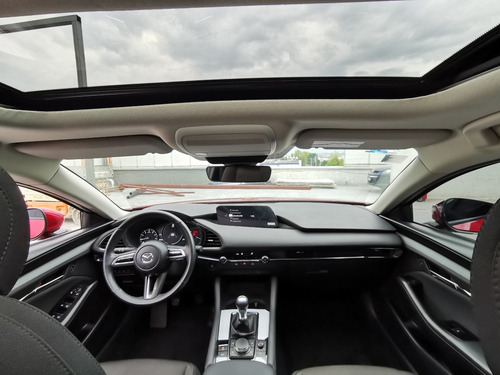 Imagen 10 de 14 de Mazda 3 Sedan Sport 7695