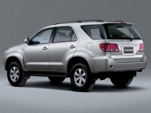 Parachoque Trasero Toyota Fortuner 2006 2008 2010 Original