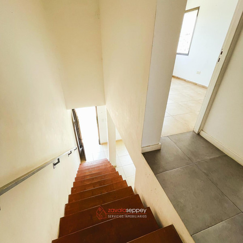 Duplex En Venta/alquiler En Villa Allende - 2 Dormitorios - Cochera, Asador Y Pileta - Seguridad