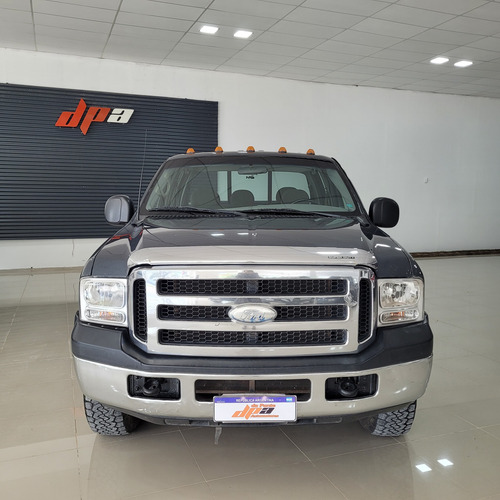 Ford F-100 3.9 Cab. Doble Xlt 4x4