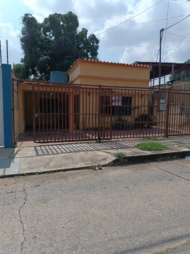 Venta De Casa A Remodelar Valencia Urb La Viña 35-21