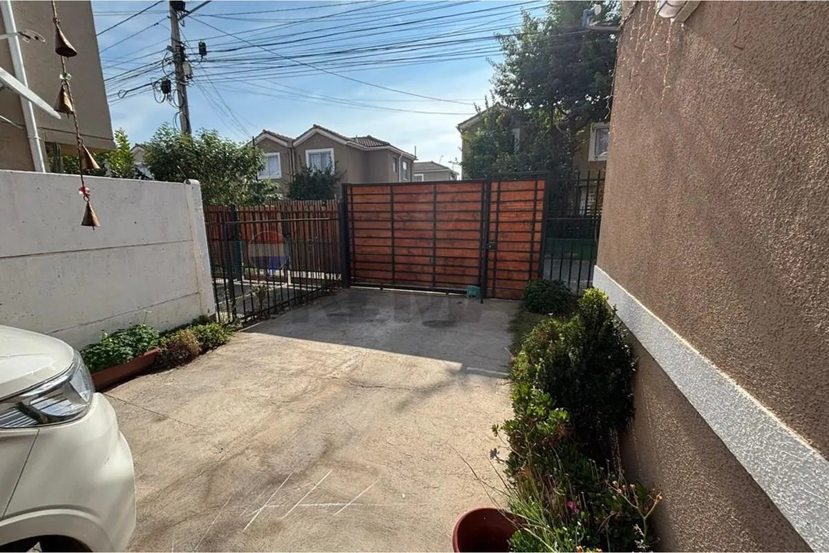Imagen 3 de 3 de Casa En Buin: 3d/2b Con Terraza Y Jardín