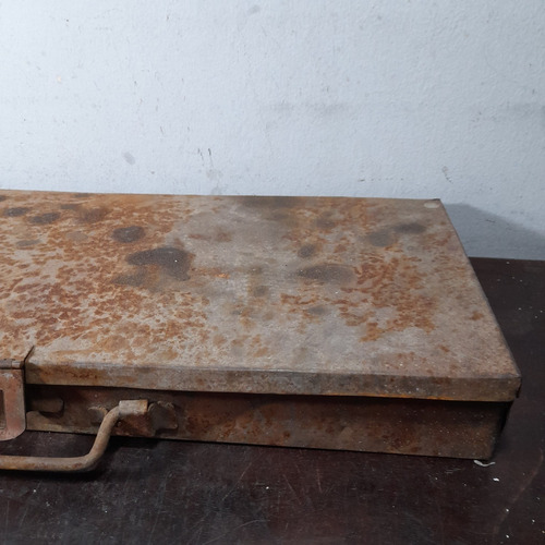 Imagem 3 de 8 de Caixa De Ferramenta Antiga Metal, Só A Caixa.