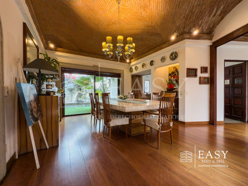 Venta Casa Bosques De Las Lomas, Estilo Rústico Moderno