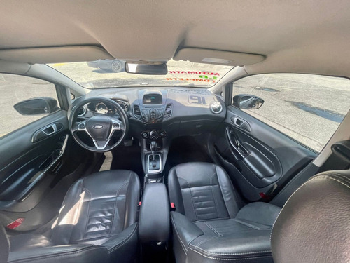 Imagem 8 de 13 de Ford - New Fiesta 1.6 Titanium Powershift 2016