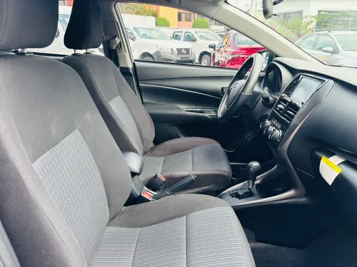 Toyota Yaris 1.5 Core At Sedan Cvt