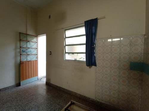 Edificio En Block De 5 Unidades Funcionales - Ideal Dos Familias O Inversión