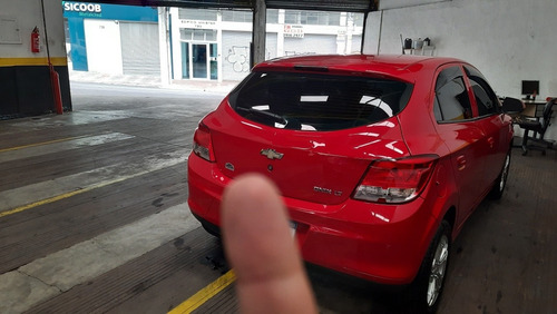 Imagem 12 de 13 de Chevrolet Onix 2014 1.0 Lt 5p