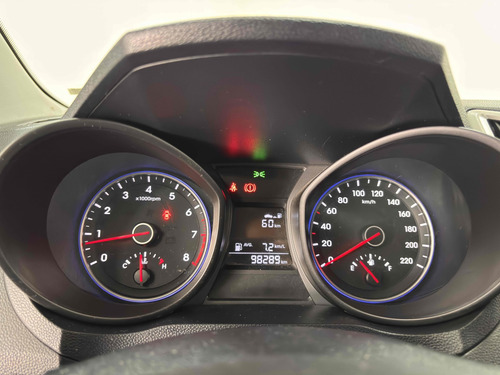 Hyundai HB20 1.6 COMFORT PLUS 16V FLEX 4P MANUAL