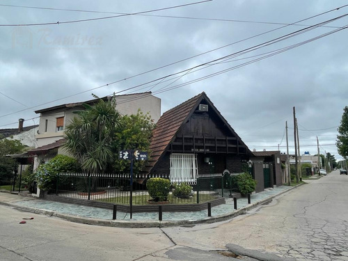 Casa Alpina En Venta - General Rodriguez Centro