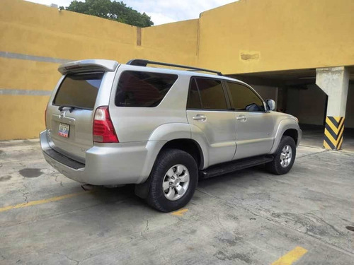 Imagen 4 de 9 de Toyota 4runner Sr5 2006 4x2 Automático