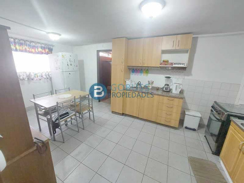 Casa Remodelada Con Ampliación 2d 2b (84527)