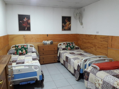 Imagen 24 de 27 de Casa De Esquina Remodelada 4 Años
