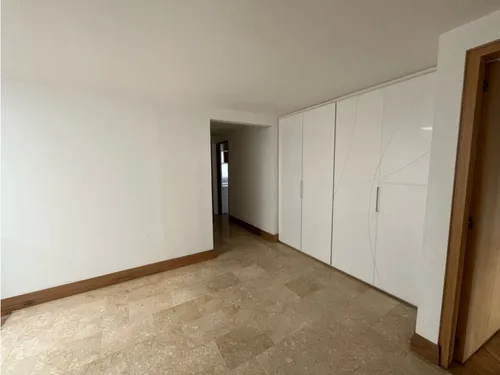 Casa Poblado-san Lucas 366mt2-4 Alcobas + Estudio-exclusiva Unidad