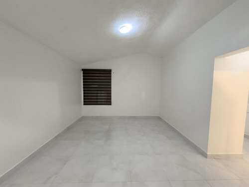 Hermosa Casa En Renta Completamente Equipada, Ubicada Al Poniente De La Ciudad