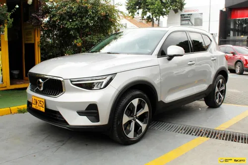 Volvo XC40 2.0 B4 Hibrida At 4x2