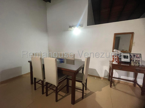 Dennymar Vende Hermosa Casa En Urbanizacion De Cabudare