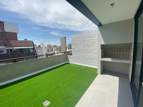 Imagen 1 de 24 de Dúplex Con Terraza Y Quincho Propio