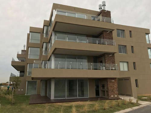 Departamento En Venta De 4 Ambientes En Complejo Las Piedras, Castaños, Nordelta.