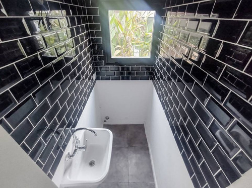 Imagen 14 de 30 de Moderna Casa De 4 Ambientes A Estrenar En Venta En San Ramiro, Pilar Del Este