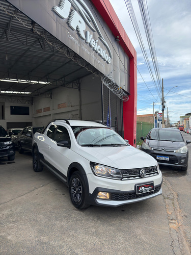 Volkswagen Saveiro 1.6 16v Cross Cab. Dupla Total Flex 2p