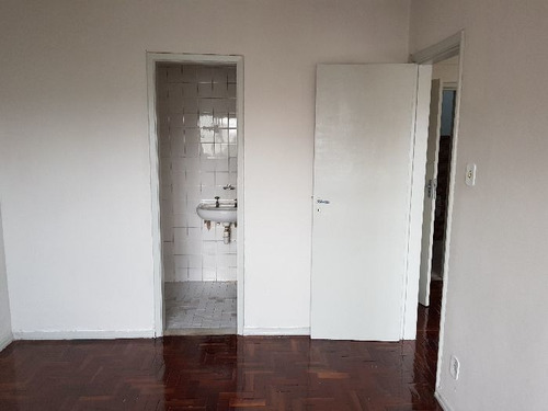 Apartamento À Venda Na Rua Do Senado, Centro, Rio De Janeiro - Rj - Liv-8173