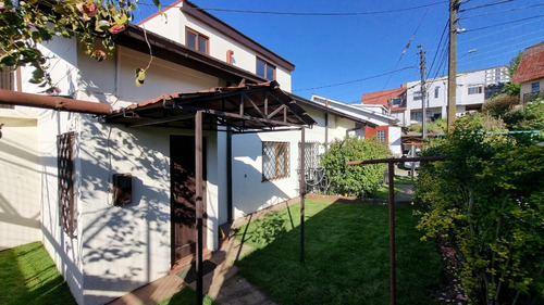 Casa Frente Laguna Redonda Por Av 21 De Mayo