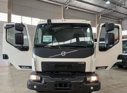 Caminhão Volvo Vm290 6x4 Rollon/off Grimaldi25 2025