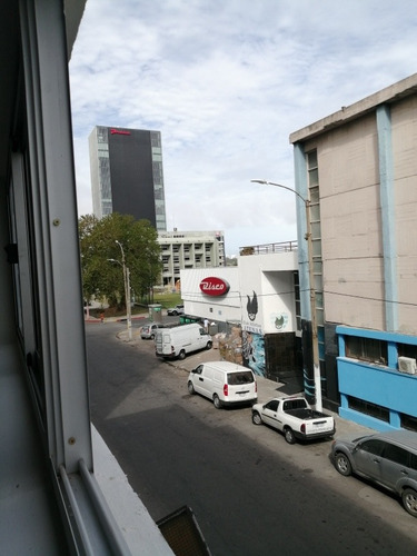 Imagen 16 de 17 de Vv. Con Renta Casi Rambla! Hermoso Al Frente