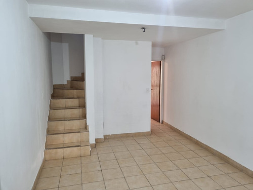 Se Vende Duplex En Bella Vista