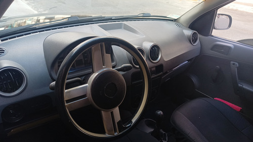Volkswagen Gol 1.0 Plus Total Flex 3p