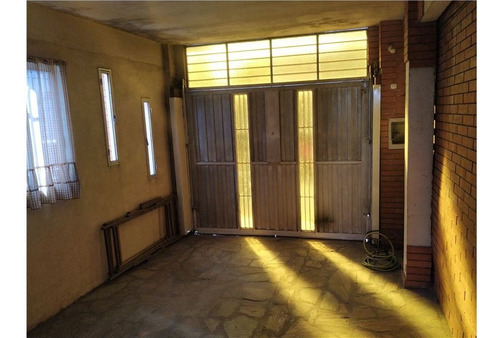 Casa De 3 Amb C/coch, Patio Y Parrilla V.sarmiento